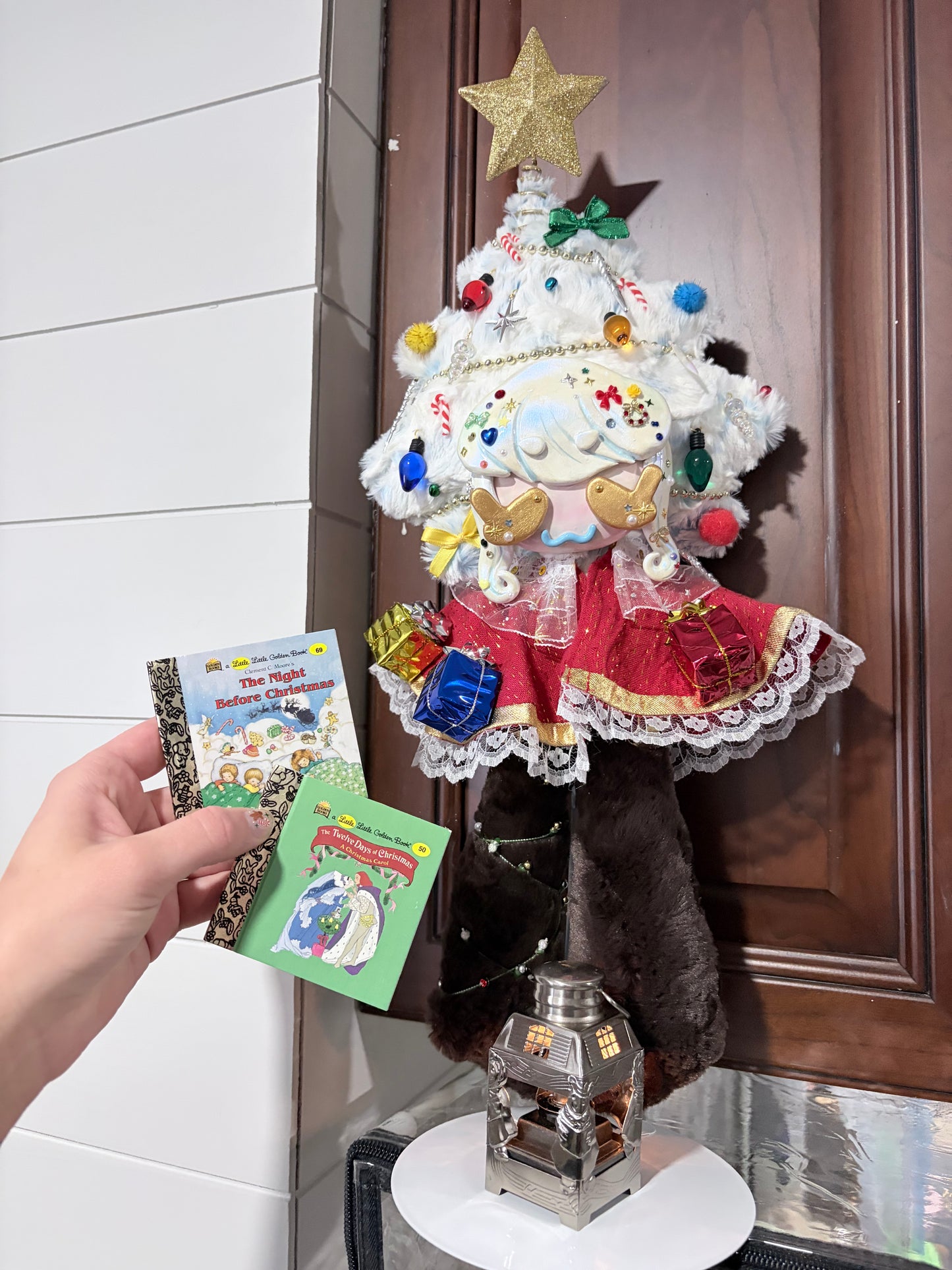 Holly the Nostalgic Christmas Tree