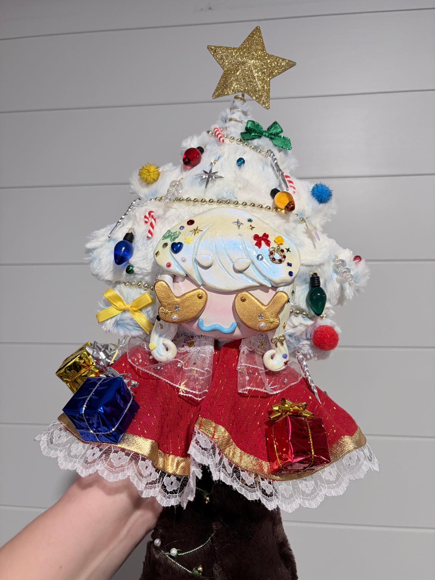 Holly the Nostalgic Christmas Tree