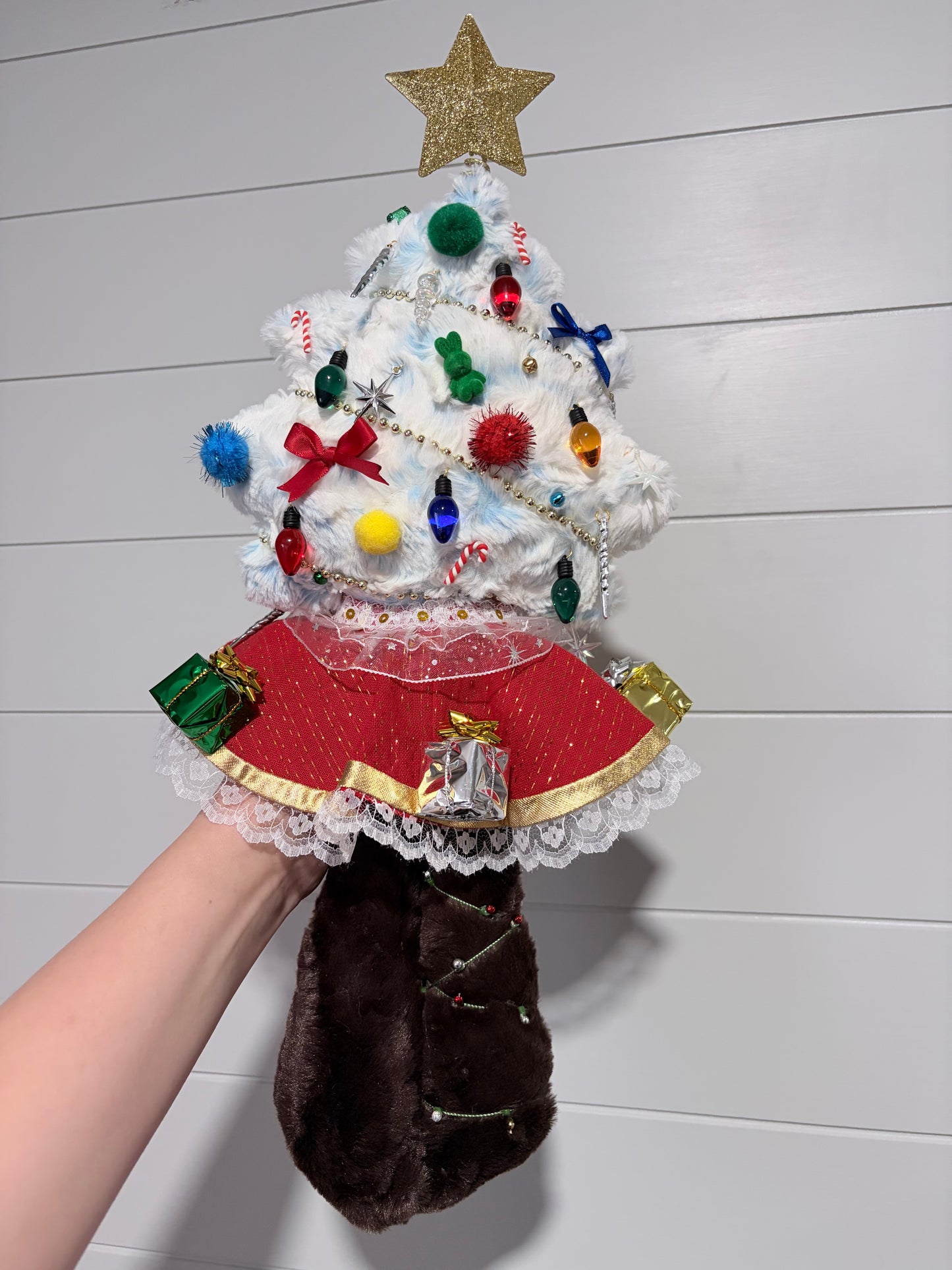 Holly the Nostalgic Christmas Tree